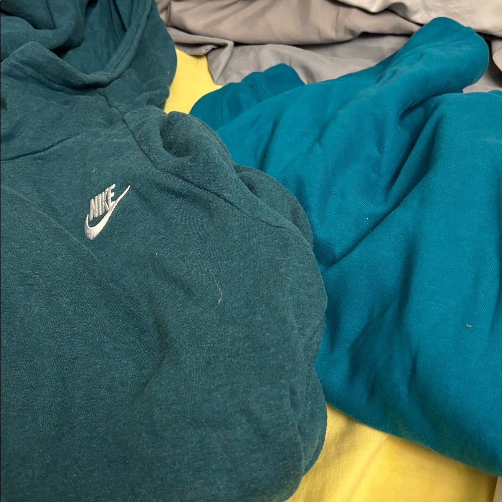 Nikedark green  hoodie Sweatshirt - Picture 4 of 5